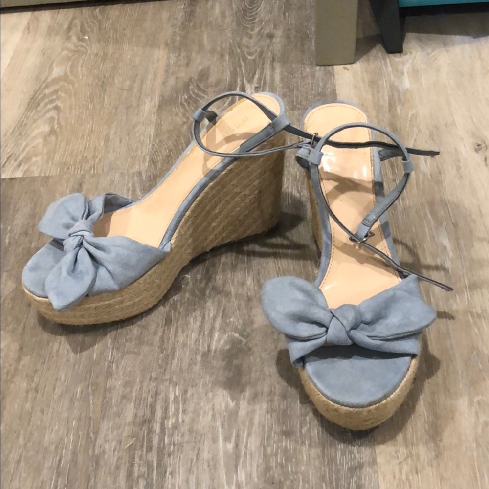 Forever 21 blue wedge shoes